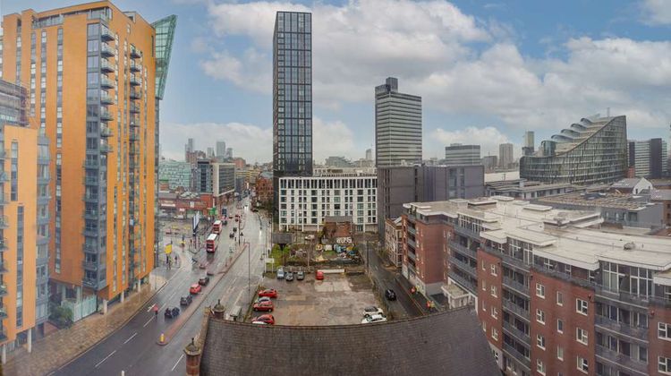 Hampton by Hilton Northern Quarter Room