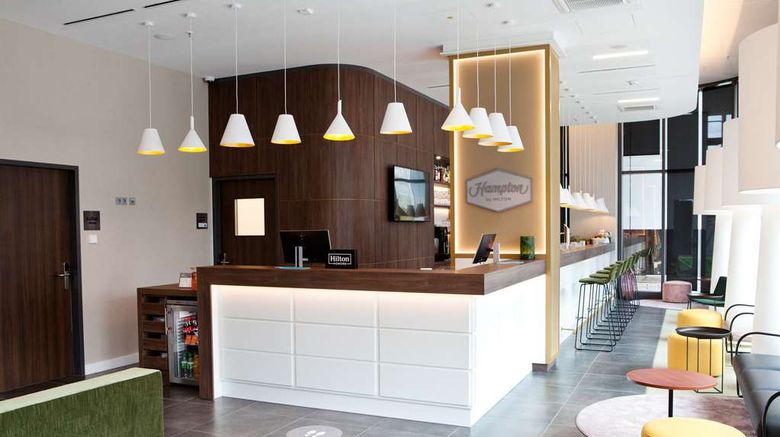 <b>Hampton by Hilton Munich City East Lobby</b>. Images powered by <a href="https://iceportal.shijigroup.com/" title="IcePortal" target="_blank">IcePortal</a>.