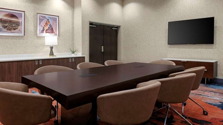 <b>Hilton Garden Inn Chandler Downtown Meeting</b>. Images powered by <a href="https://iceportal.shijigroup.com/" title="IcePortal" target="_blank">IcePortal</a>.