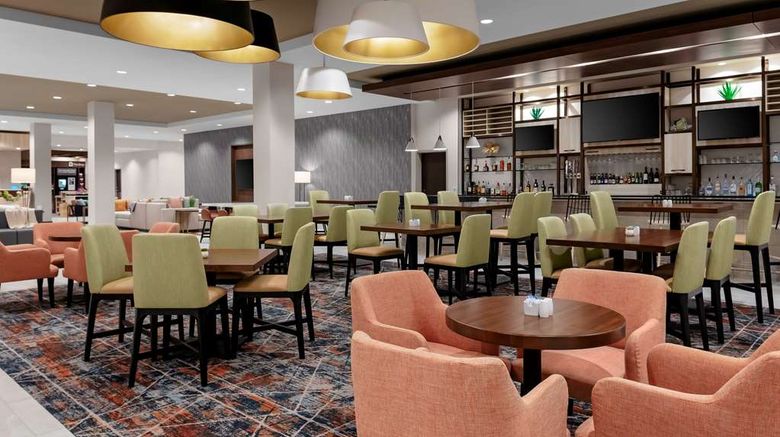 <b>Hilton Garden Inn Chandler Downtown Restaurant</b>. Images powered by <a href="https://iceportal.shijigroup.com/" title="IcePortal" target="_blank">IcePortal</a>.