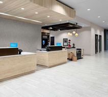 Hilton Garden Inn Chandler Downtown Lobby
