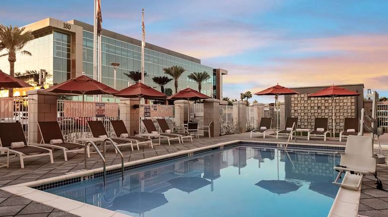 <b>Hilton Garden Inn Chandler Downtown Pool</b>. Images powered by <a href="https://iceportal.shijigroup.com/" title="IcePortal" target="_blank">IcePortal</a>.