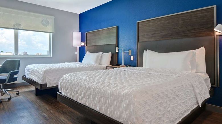 <b>Tru by Hilton St Petersburg Downtown Room</b>. Images powered by <a href="https://iceportal.shijigroup.com/" title="IcePortal" target="_blank">IcePortal</a>.