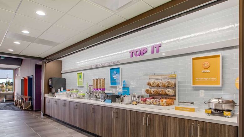 <b>Tru by Hilton Saint Joseph Restaurant</b>. Images powered by <a href="https://iceportal.shijigroup.com/" title="IcePortal" target="_blank">IcePortal</a>.