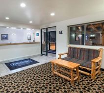 Inn at Lander, Travelodge by Wyndham Lobby