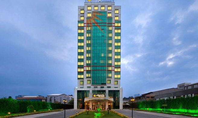 La Quinta by Wyndham Istanbul Gunesli Exterior