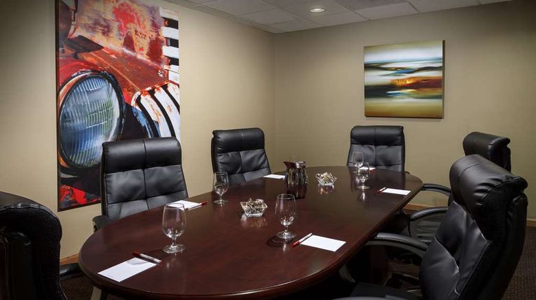 <b>Roosevelt Grand Dakota, SureStay Collect Meeting</b>. Images powered by <a href="https://iceportal.shijigroup.com/" title="IcePortal" target="_blank">IcePortal</a>.