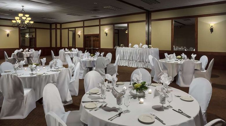 <b>Roosevelt Grand Dakota, SureStay Collect Meeting</b>. Images powered by <a href="https://iceportal.shijigroup.com/" title="IcePortal" target="_blank">IcePortal</a>.
