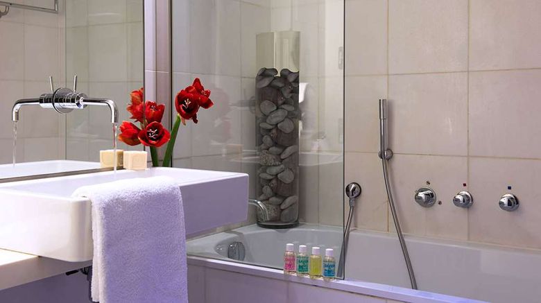 <b>Hotel Beau Rivage Room</b>. Images powered by <a href="https://iceportal.shijigroup.com/" title="IcePortal" target="_blank">IcePortal</a>.