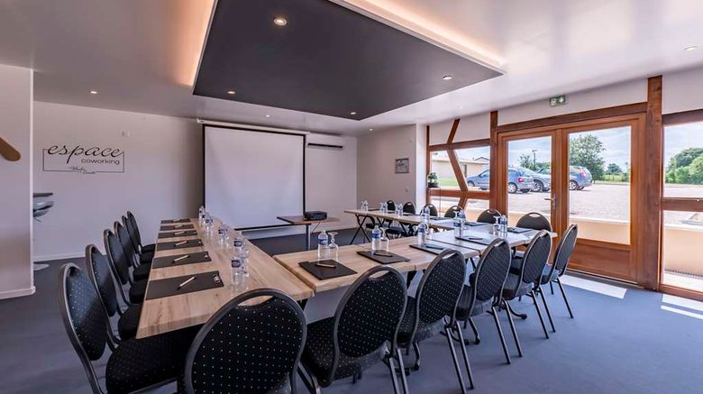 <b>Moulin de la Brevette Meeting</b>. Images powered by <a href="https://iceportal.shijigroup.com/" title="IcePortal" target="_blank">IcePortal</a>.