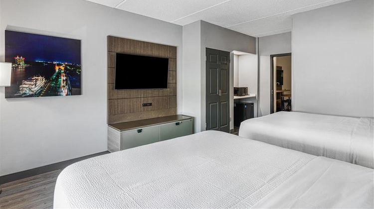 Best Western Plus Savannah Gateway Room