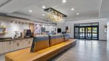 <b>Best Western Plus Savannah Gateway Lobby</b>. Images powered by <a href="https://iceportal.shijigroup.com/" title="IcePortal" target="_blank">IcePortal</a>.
