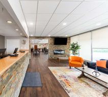 Quality Inn & Suites Lobby