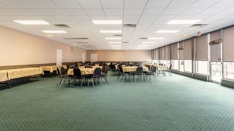 Quality Inn & Suites Meeting