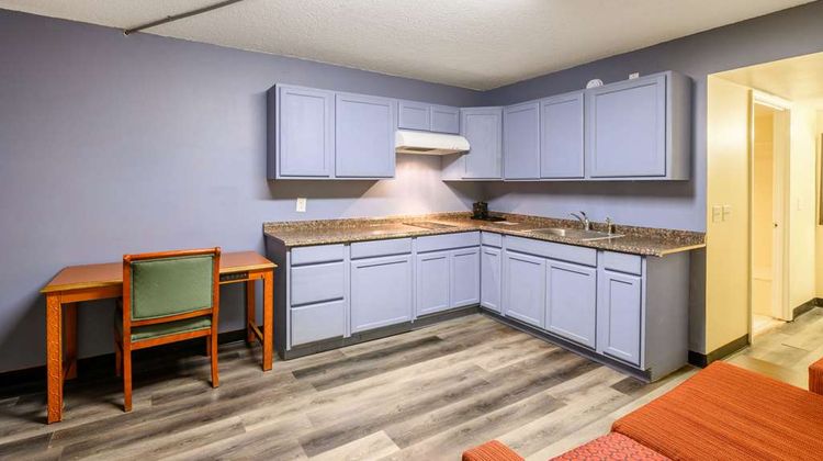 Quality Inn New Orleans Suite