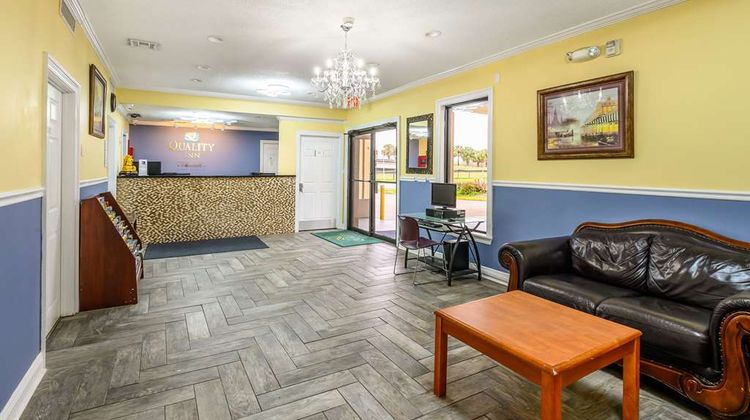 Quality Inn New Orleans Lobby