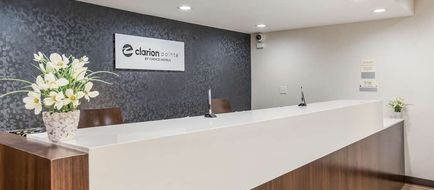 Clarion Pointe East Lansing University Lobby