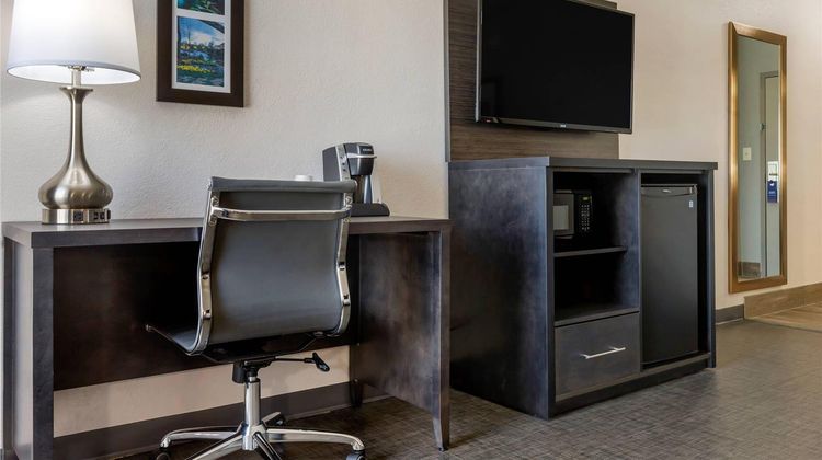 Comfort Inn & Suites Greer-Greenville Suite