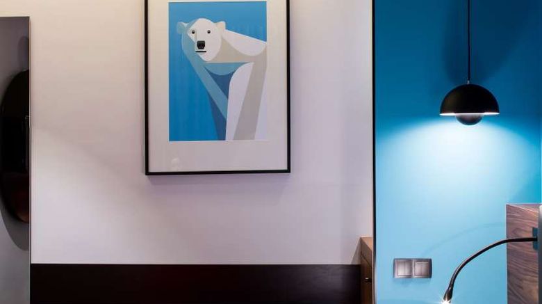 <b>Hostellerie Chapeau Rouge Room</b>. Images powered by <a href="https://iceportal.shijigroup.com/" title="IcePortal" target="_blank">IcePortal</a>.