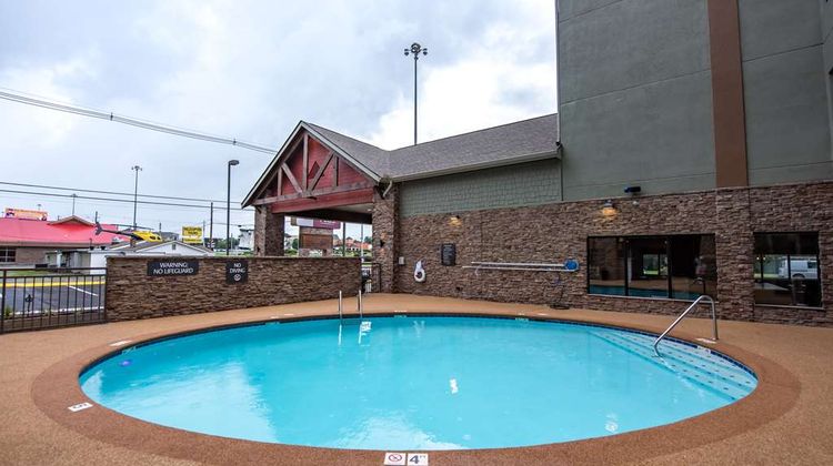Best Western Plus Apple Valley Lodge Pool