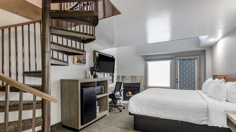 <b>Best Western Plus Apple Valley Lodge Room</b>. Images powered by <a href="https://iceportal.shijigroup.com/" title="IcePortal" target="_blank">IcePortal</a>.