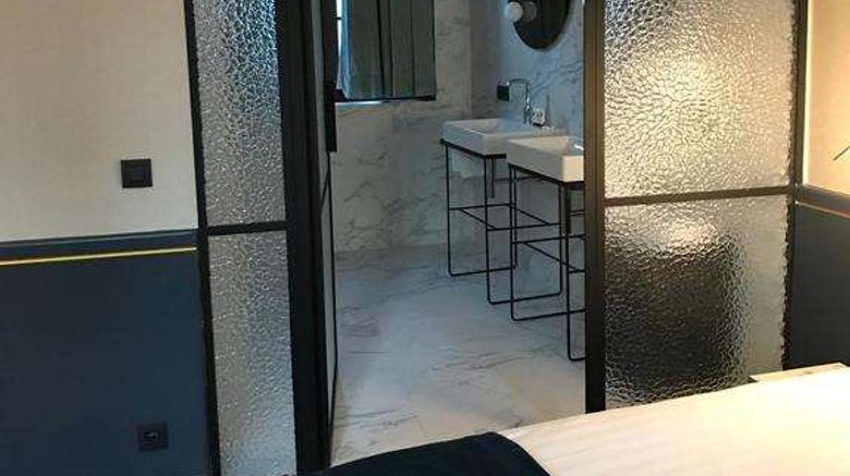 <b>Amosa Liege City Centre Hotel Room</b>. Images powered by <a href="https://iceportal.shijigroup.com/" title="IcePortal" target="_blank">IcePortal</a>.