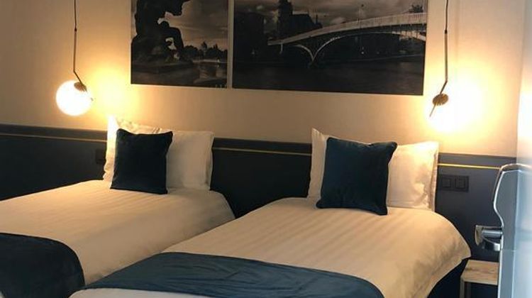 Amosa Liege City Centre Hotel Room