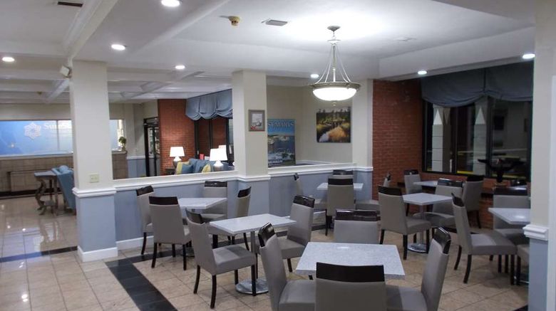 <b>SureStay Plus by Best Western St. Marys Restaurant</b>. Images powered by <a href="https://iceportal.shijigroup.com/" title="IcePortal" target="_blank">IcePortal</a>.