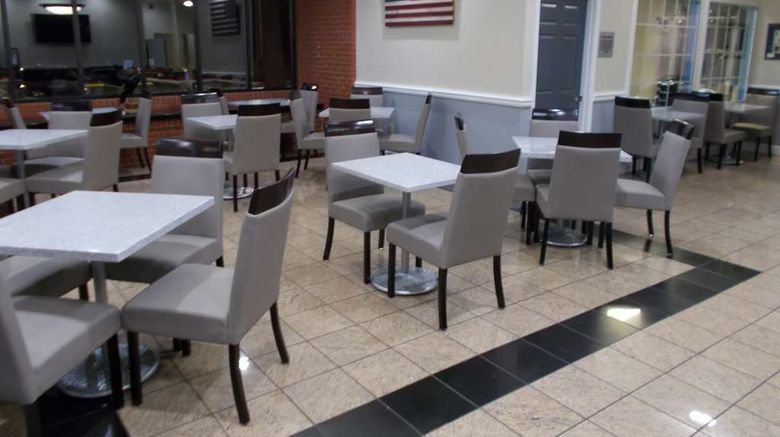 <b>SureStay Plus by Best Western St. Marys Restaurant</b>. Images powered by <a href="https://iceportal.shijigroup.com/" title="IcePortal" target="_blank">IcePortal</a>.