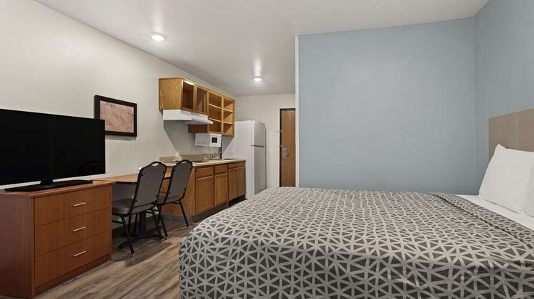 WoodSpring Suites Johnson City Room
