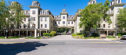 Bar Harbor Grand Hotel Exterior