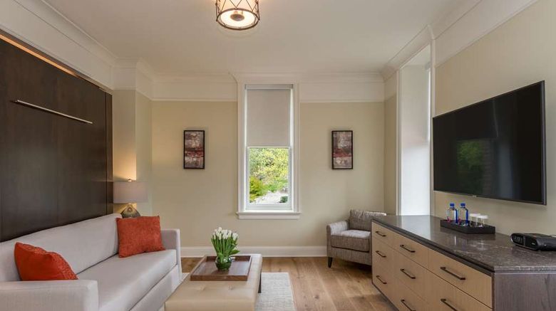 <b>The Abbey Inn and Spa Room</b>. Images powered by <a href="https://iceportal.shijigroup.com/" title="IcePortal" target="_blank">IcePortal</a>.