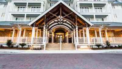 The Beach Club at Charleston Harbor Rst