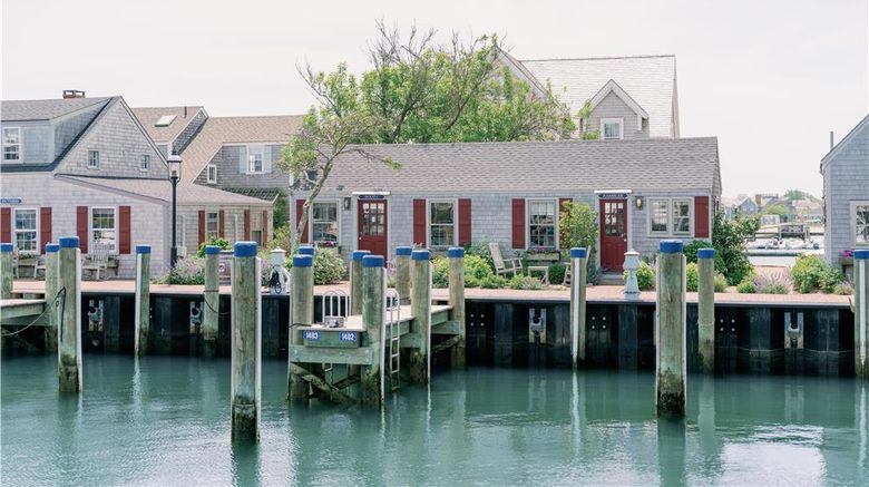 <b>The Cottages at the Boat Basin Exterior</b>. Images powered by <a href="https://iceportal.shijigroup.com/" title="IcePortal" target="_blank">IcePortal</a>.