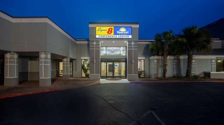 Super 8 by Wyndham Mobile I-65 Exterior