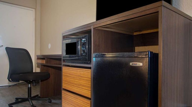 <b>Super 8 by Wyndham Mobile I-65 Room</b>. Images powered by <a href="https://iceportal.shijigroup.com/" title="IcePortal" target="_blank">IcePortal</a>.