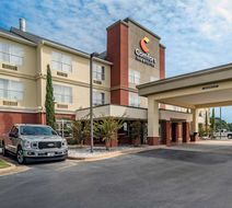 Comfort Inn & Suites Millbrook Exterior
