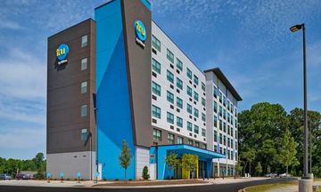 Tru by Hilton Mooresville