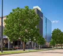 Home2 Suites Des Moines-Drake University Exterior