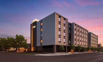 Home2 Suites Des Moines-Drake University