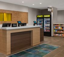 Home2 Suites Des Moines-Drake University Lobby