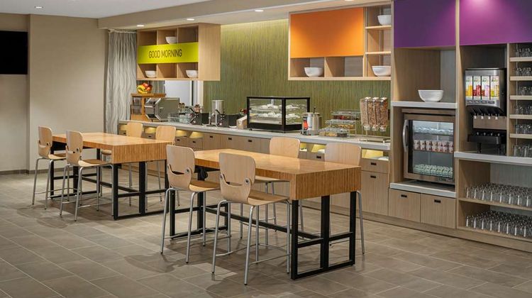 Home2 Suites Des Moines-Drake University Restaurant