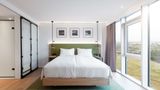 <b>Hilton Garden Inn Faroe Island Room</b>. Images powered by <a href="https://iceportal.shijigroup.com/" title="IcePortal" target="_blank">IcePortal</a>.