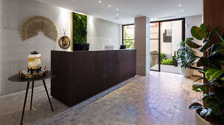 <b>Atocha Hotel, Tapestry Coll by Hilton Lobby</b>. Images powered by <a href="https://iceportal.shijigroup.com/" title="IcePortal" target="_blank">IcePortal</a>.