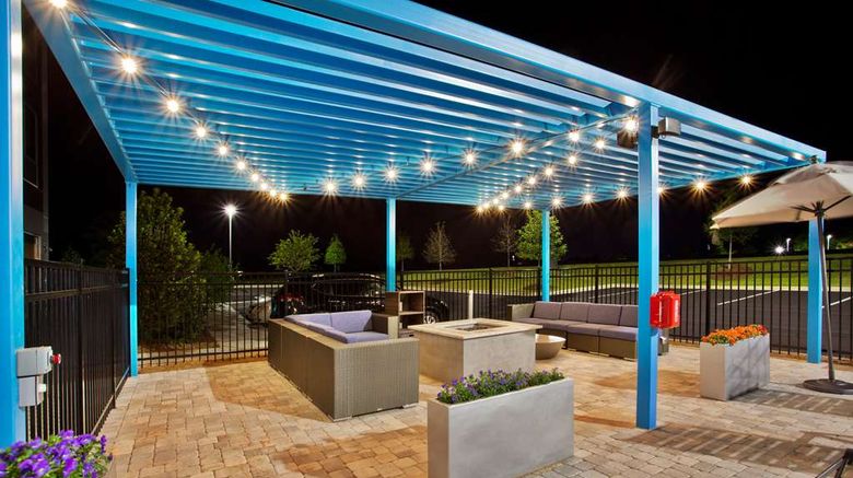<b>Tru by Hilton Prattville Exterior</b>. Images powered by <a href="https://iceportal.shijigroup.com/" title="IcePortal" target="_blank">IcePortal</a>.