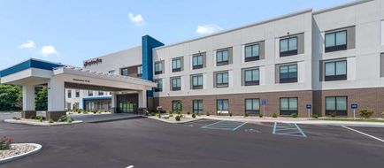 Hampton Inn Niles Exterior