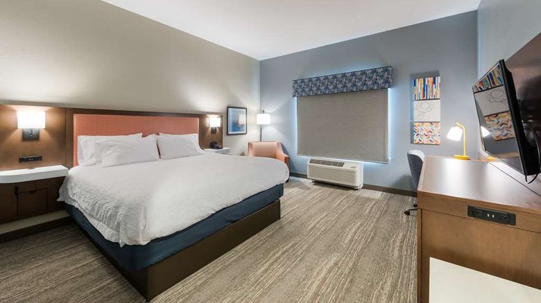 <b>Hampton Inn Niles Room</b>. Images powered by <a href="https://iceportal.shijigroup.com/" title="IcePortal" target="_blank">IcePortal</a>.