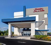 Hampton Inn & Suites Deptford Exterior