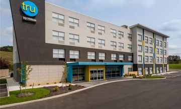 Tru by Hilton Radford
