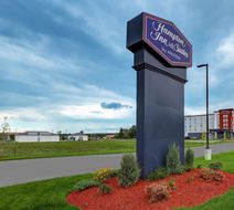Hampton Inn & Suites Belleville Exterior